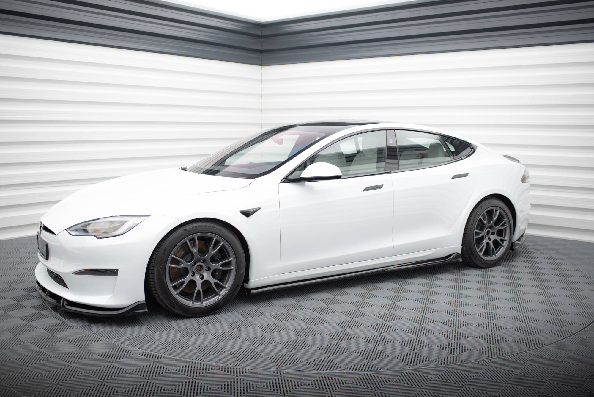 Side Skirts Diffusers V.1 Tesla Model S Plaid Mk1 Facelift - 2