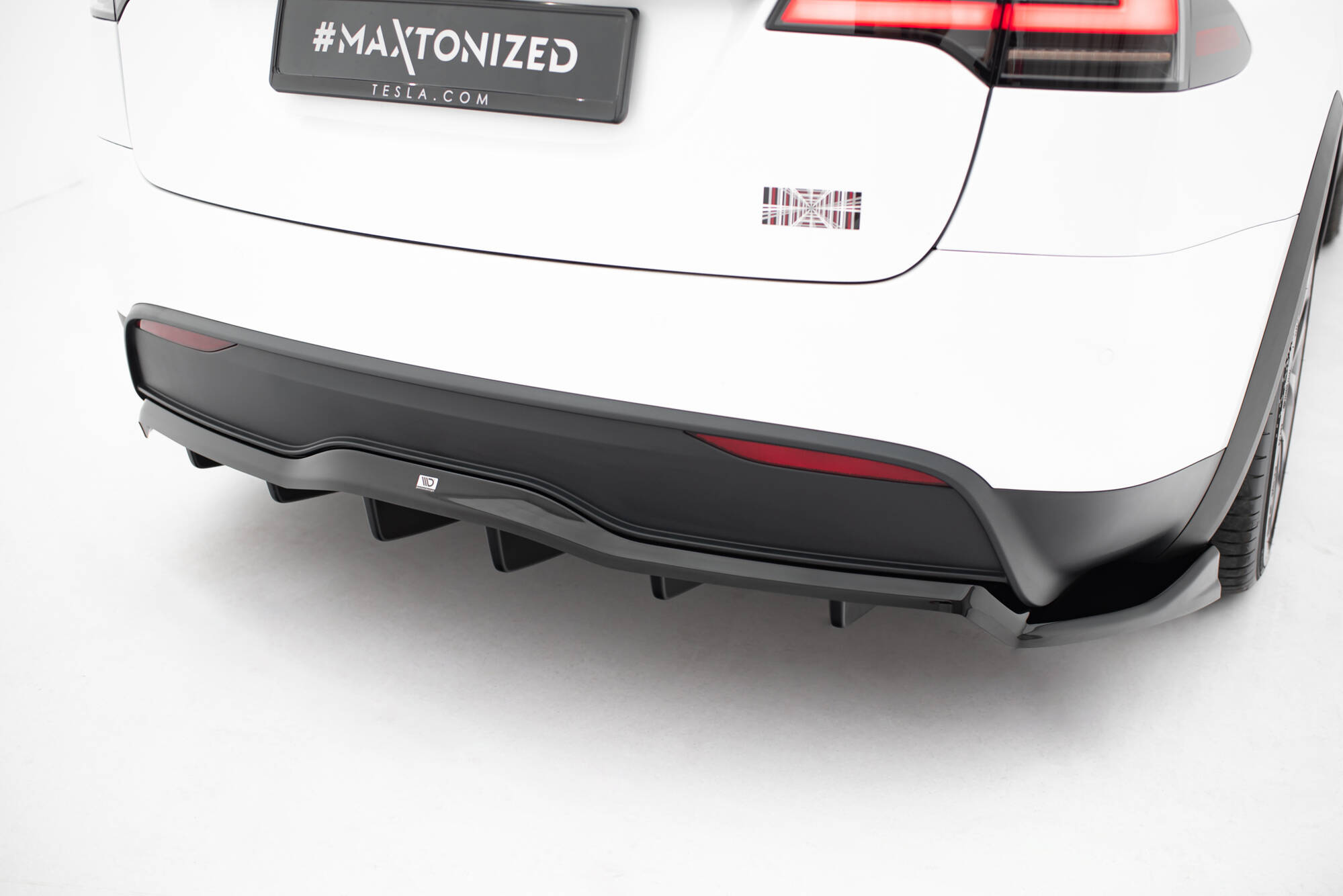Rear Splitter (Vertical Bars) V.2 Tesla Model X Mk1 Facelift - 3
