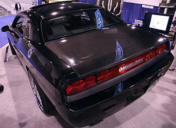 DODGE CHALLENGER 09-10 SEIBON OEM CARBON TRUNKLID