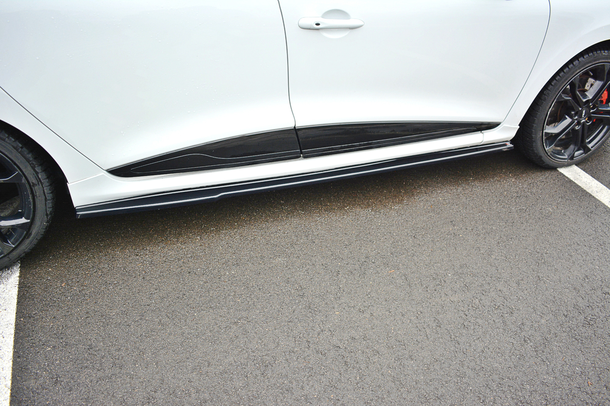 SIDE SKIRTS DIFFUSERS RENAULT CLIO MK4 RS - 4