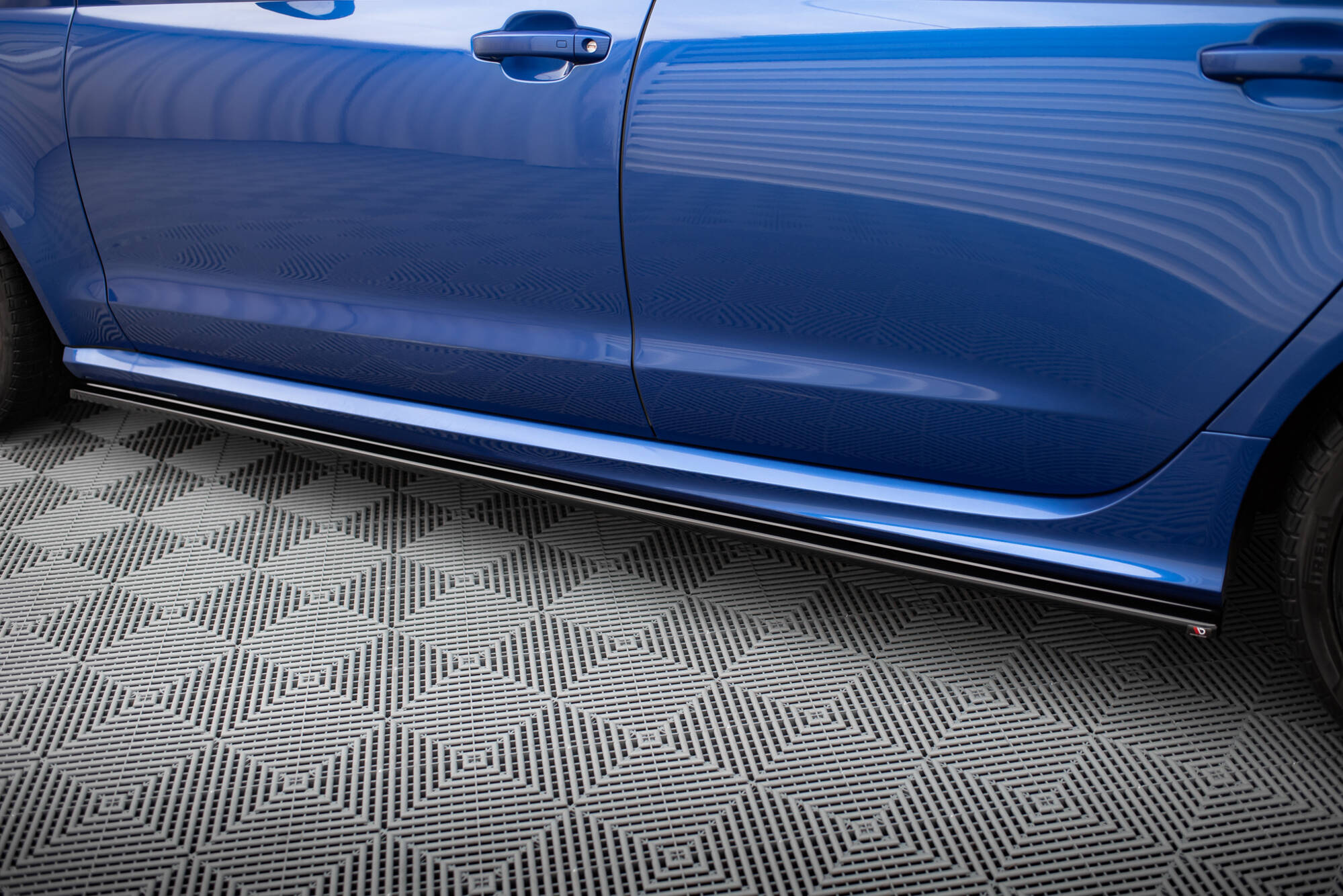 Side Skirts Diffusers V.1 Audi RS6 C7 - 3