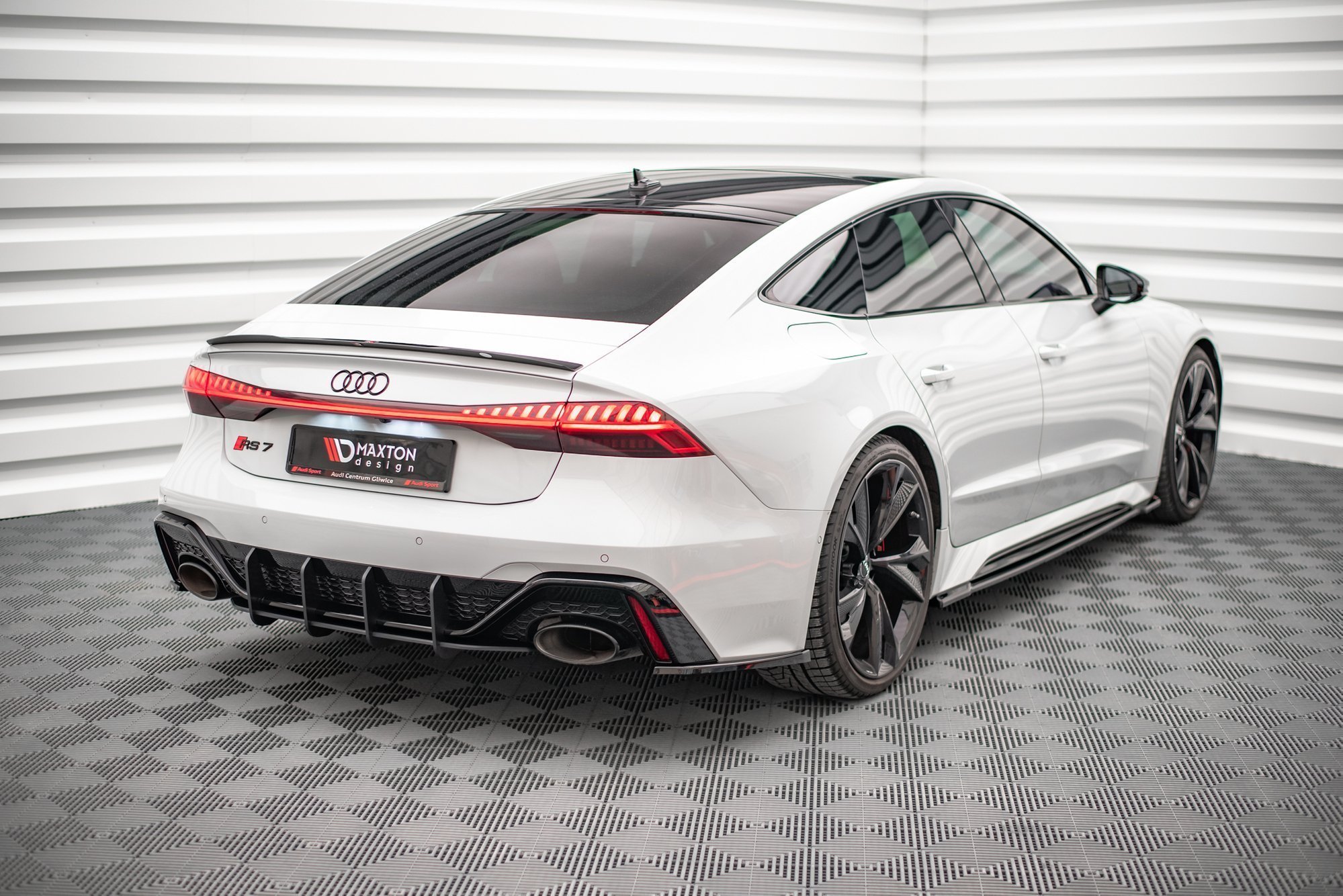 Rear Side Splitters Audi RS6 C8 / RS7 C8 (2019-) - 2