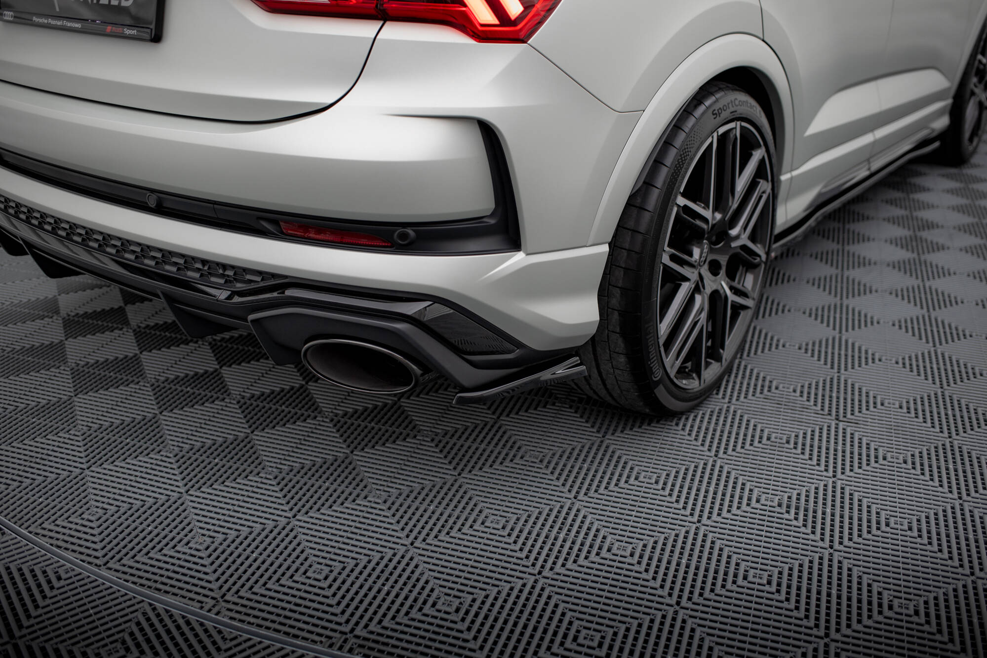 Rear Side Splitters Audi RSQ3 F3 - 2