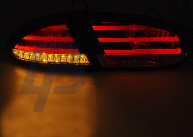 SEAT LEON 03.09-13 RED WHITE LED TAILLIGHTS - 4