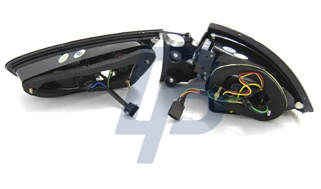 SEAT LEON 03.09-13 RED WHITE LED TAILLIGHTS - 5