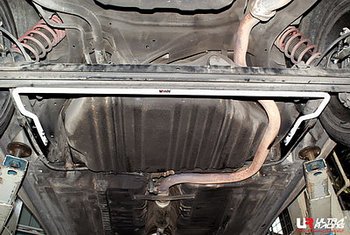NISSAN CEFIRO 98-03 A33 ULTRARACING REAR SWAY BAR 19MM