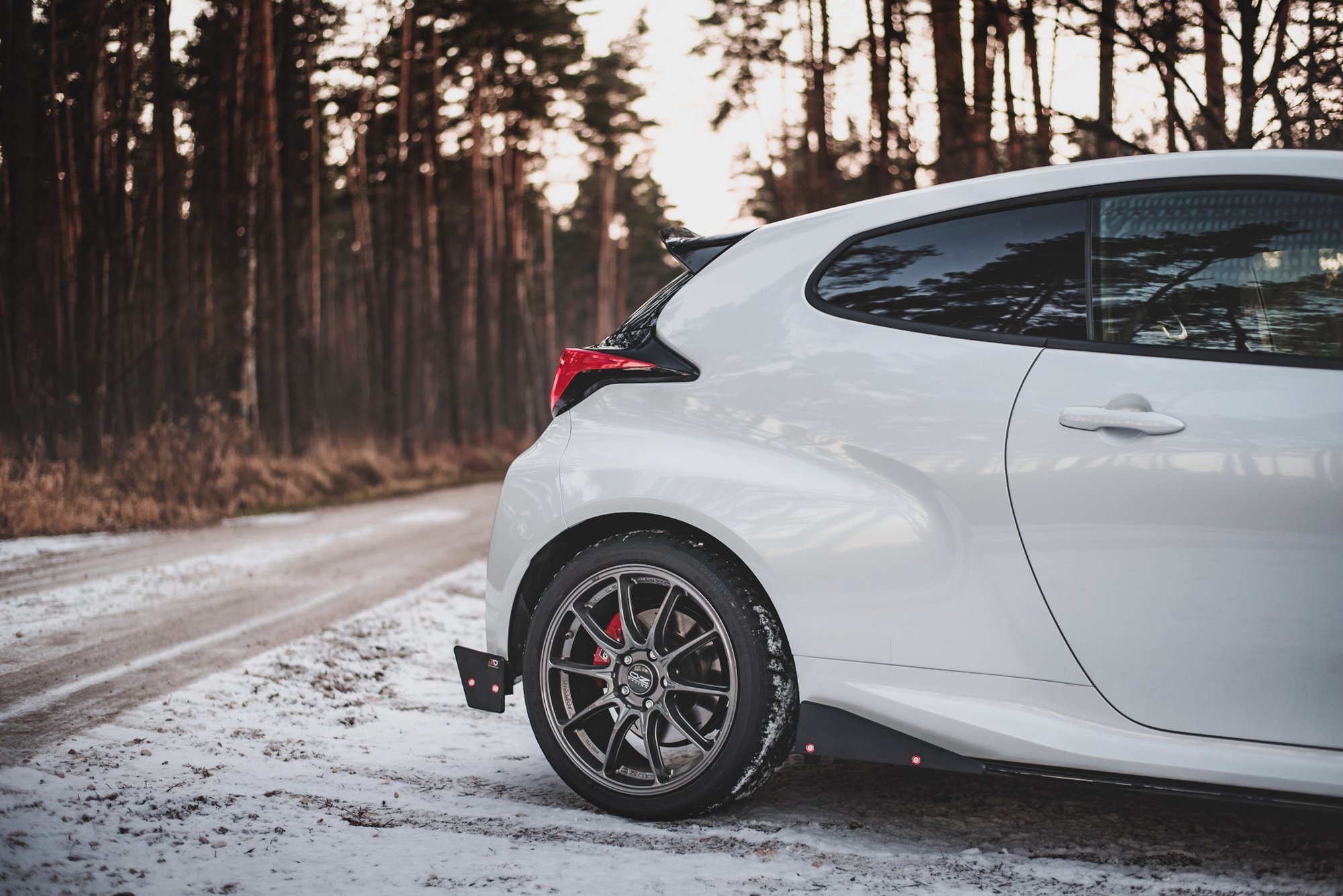Rear Side Splitters V.2 + Flaps Toyota GR Yaris Mk4 - 4