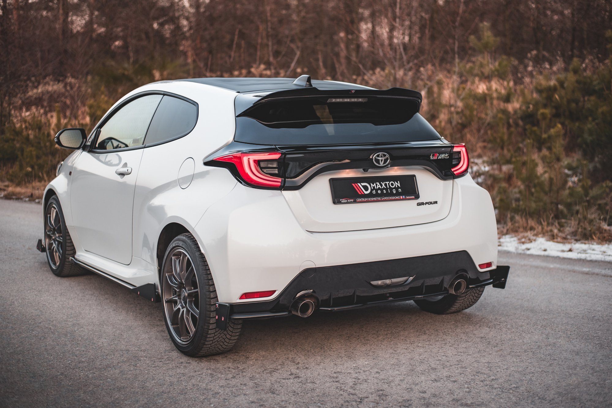 Rear Side Splitters V.2 + Flaps Toyota GR Yaris Mk4 - 2
