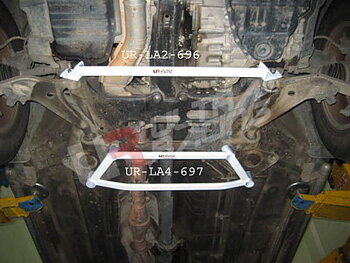 NISSAN X TRAIL 01-07 ULTRARACING 4-POINT FRONT LOWER BRACE