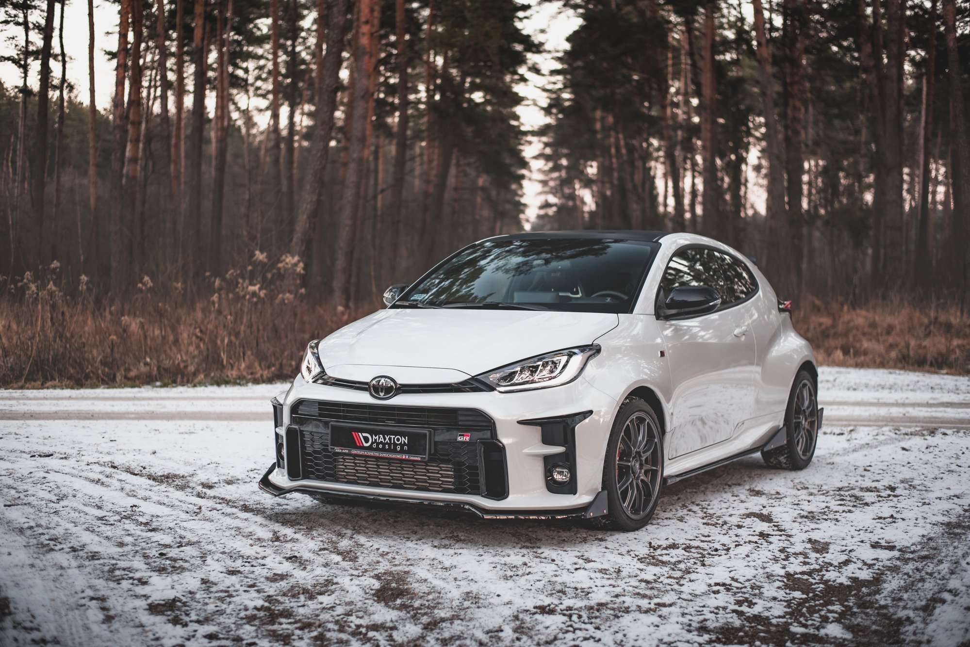 Front Splitter V.3 + Flaps Toyota GR Yaris Mk4 - 2