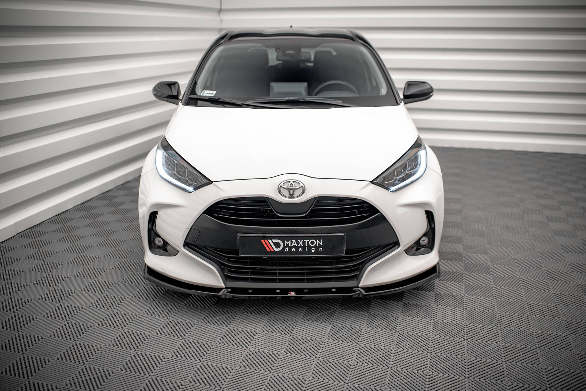 Front Splitter V.2 Toyota Yaris Mk4 - 2