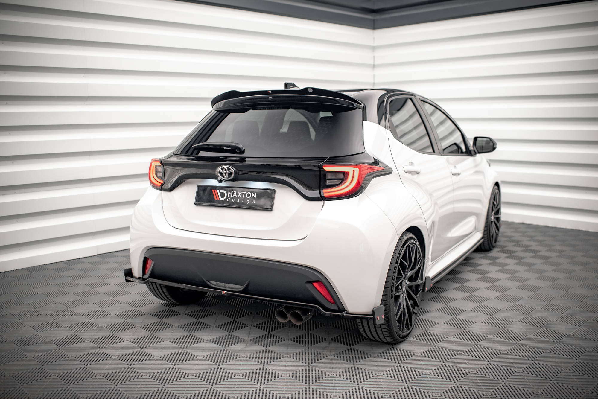 Spoiler CAP V.2 Toyota Yaris Mk4 - 2