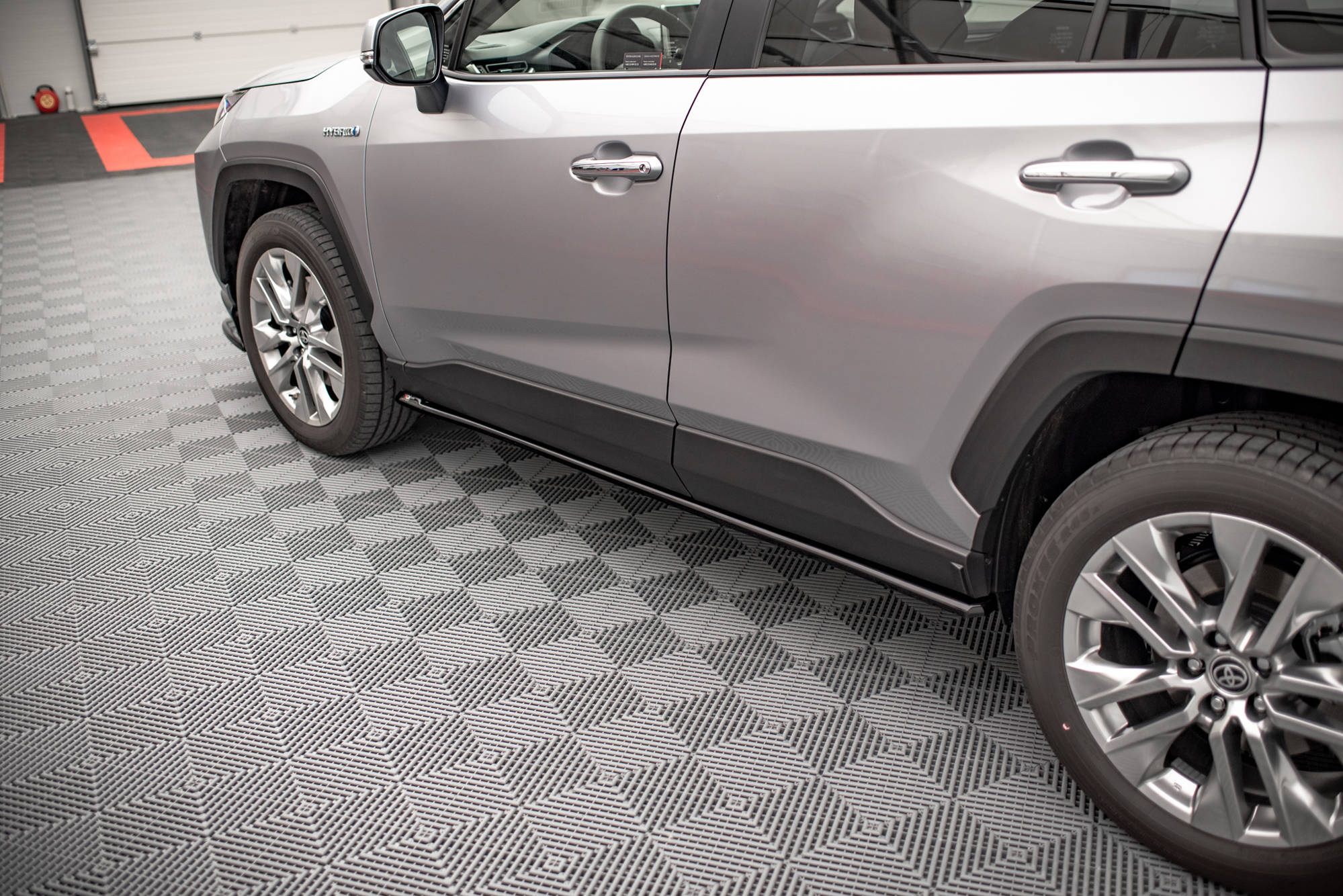 Side Skirts Diffusers Toyota RAV4 MK5 (2019-) - 3