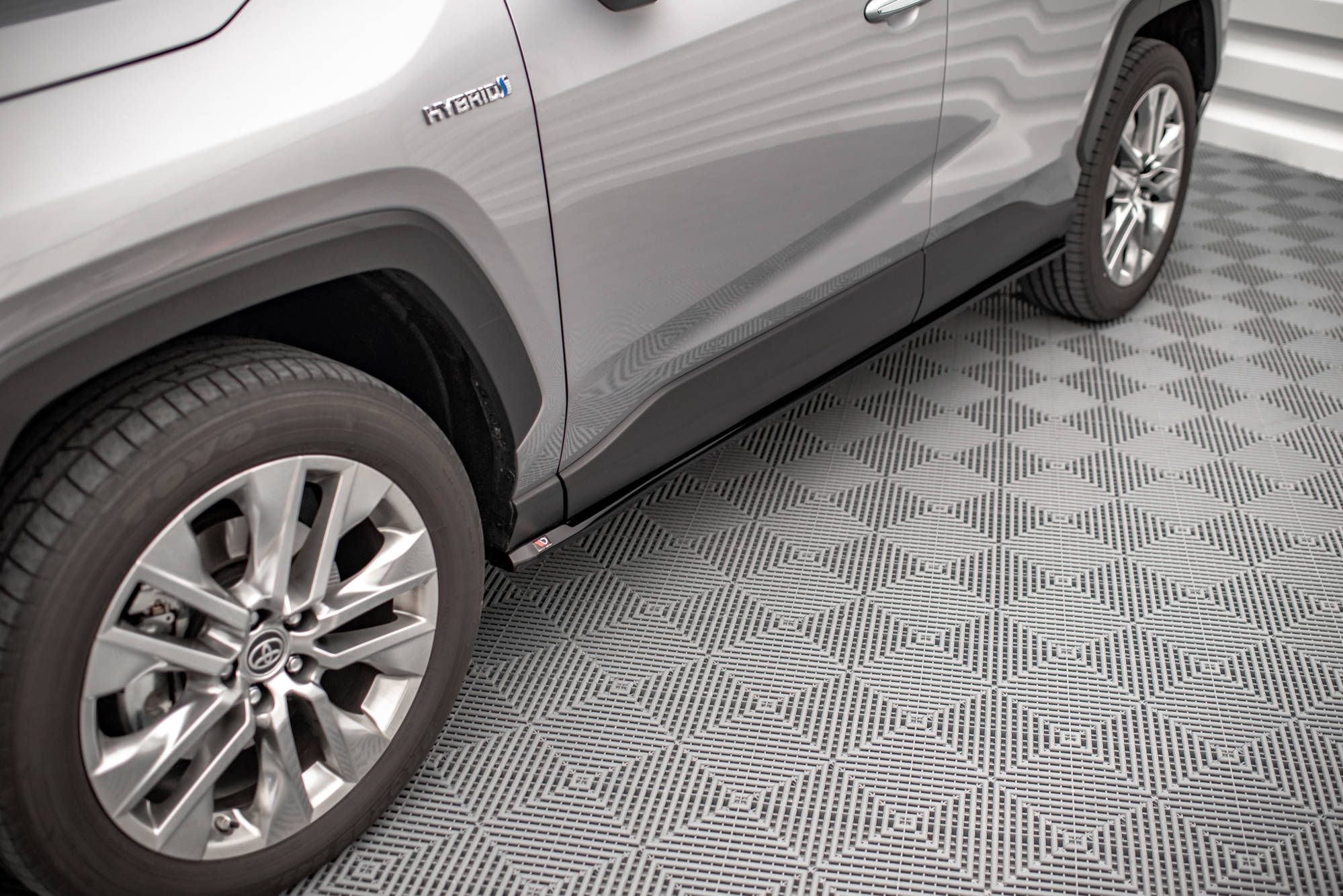 Side Skirts Diffusers Toyota RAV4 MK5 (2019-) - 2