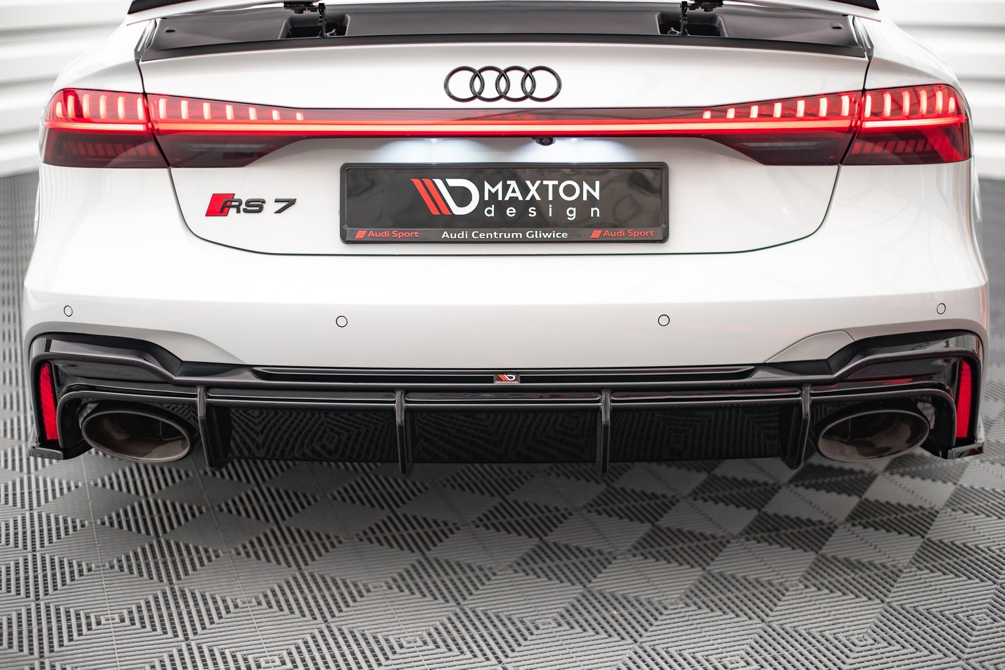 Rear Valance Audi RS6 C8 / RS7 C8 - 2