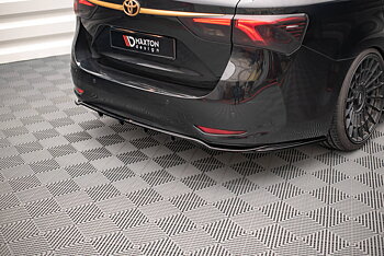 Central Rear Splitter (Vertical Bars) Toyota Avensis Wagon Mk3 Facelift