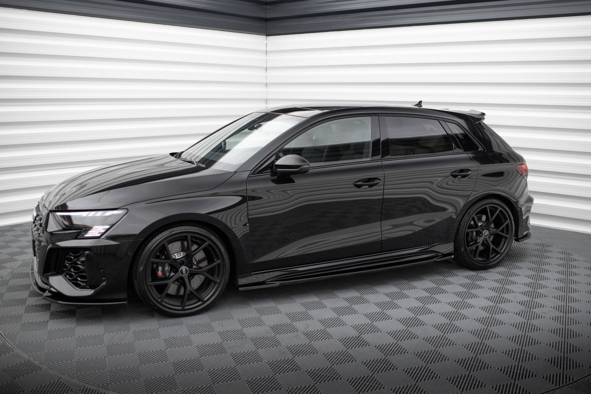 Side Skirts Diffusers Audi RS3 8Y - 6