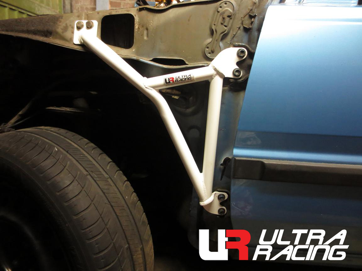 TOYOTA STARLET EP70/72 ULTRARACING 3-POINT FENDER BRACKETS