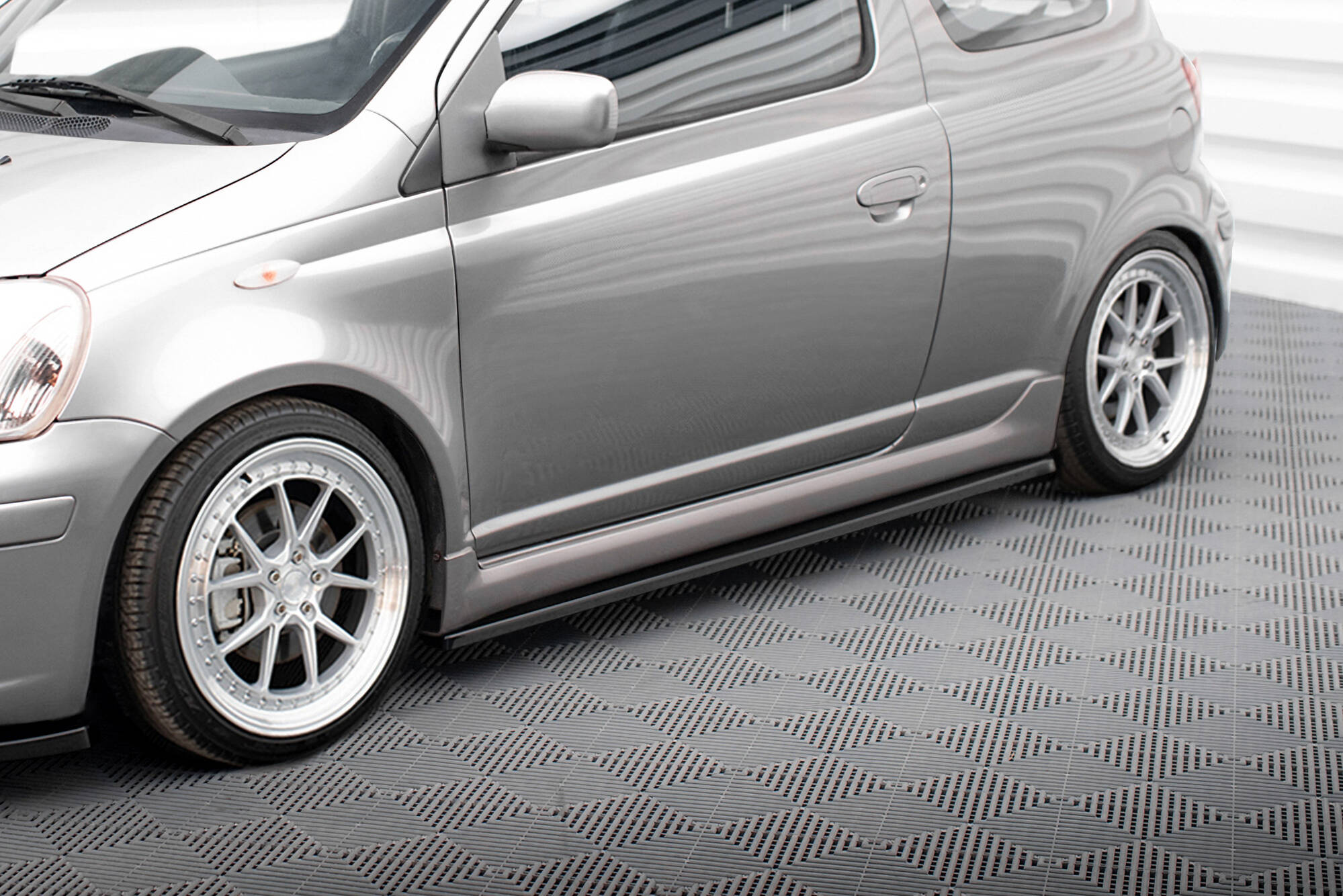 Side Skirts Diffusers Toyota Yaris T-Sport Mk1 Facelift - 2