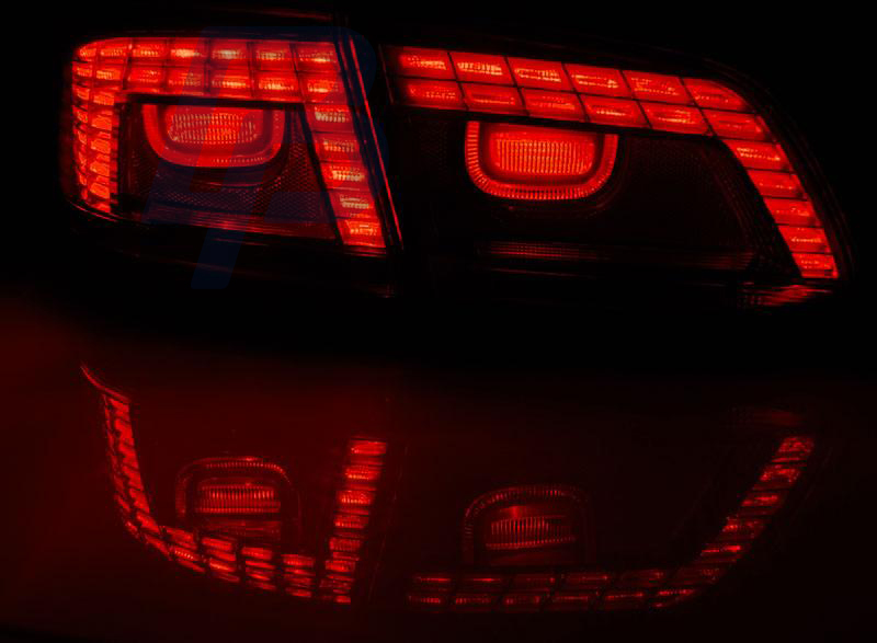 VW PASSAT B7 SEDAN 10.10-10.14 RED SMOKE LED TAILLIGHTS - 2