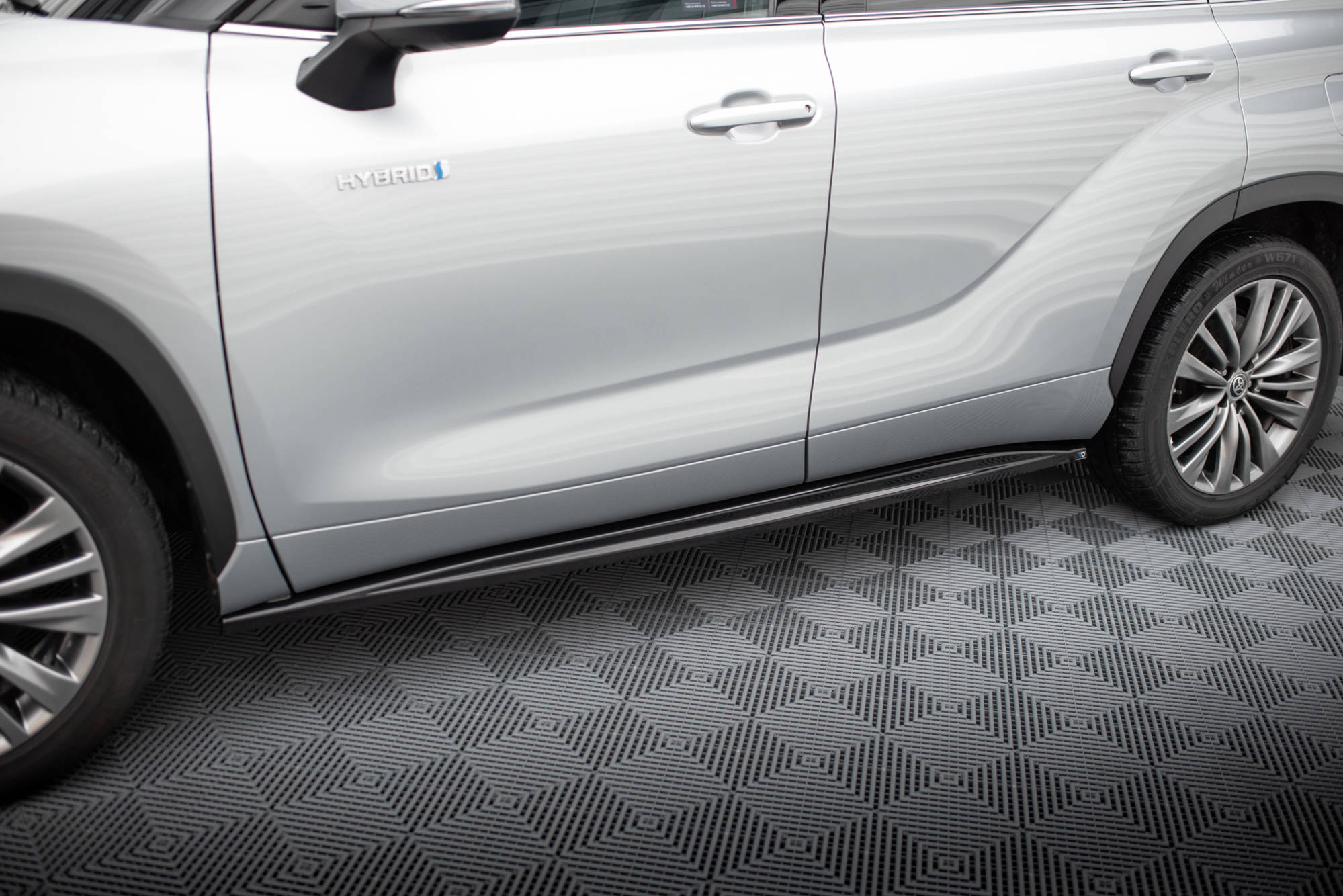 Side Skirts Diffusers Toyota Highlander Mk4 - 3