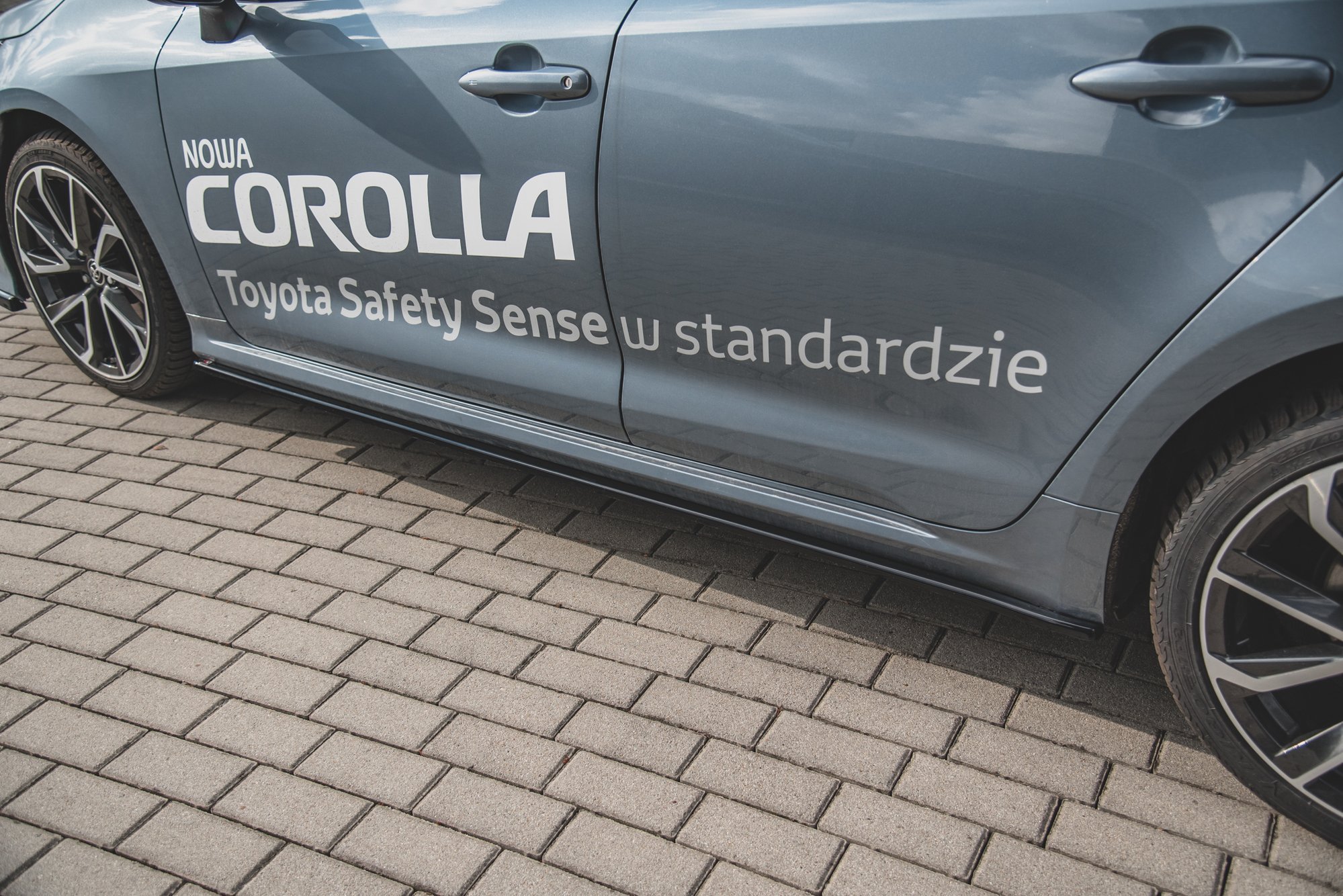 Side Skirts Diffusers Toyota Corolla Mk12 Sedan - 5