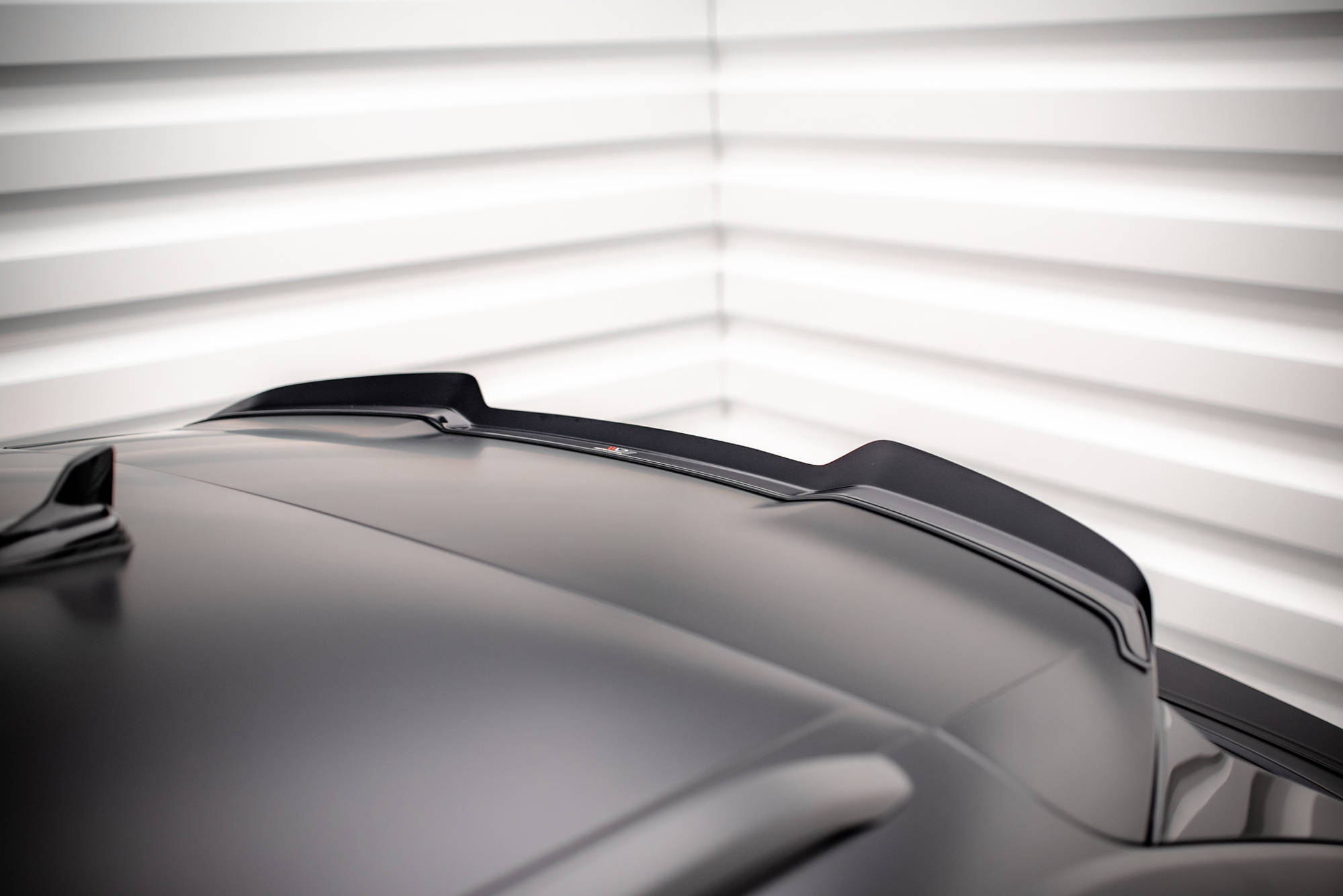 Upper Spoiler CAP Audi RSQ8 MK1 - 4