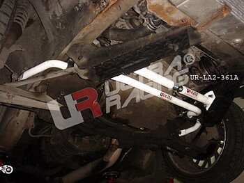 NISSAN CEFIRO 88-94 A31 ULTRARACING FRONT LOWER TIEBAR