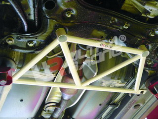 TOYOTA IST/URBAN CRUISER 01-06 ULTRA-R 4-PUNKTS FRÄMRE H-STABILISERINGSSTAG