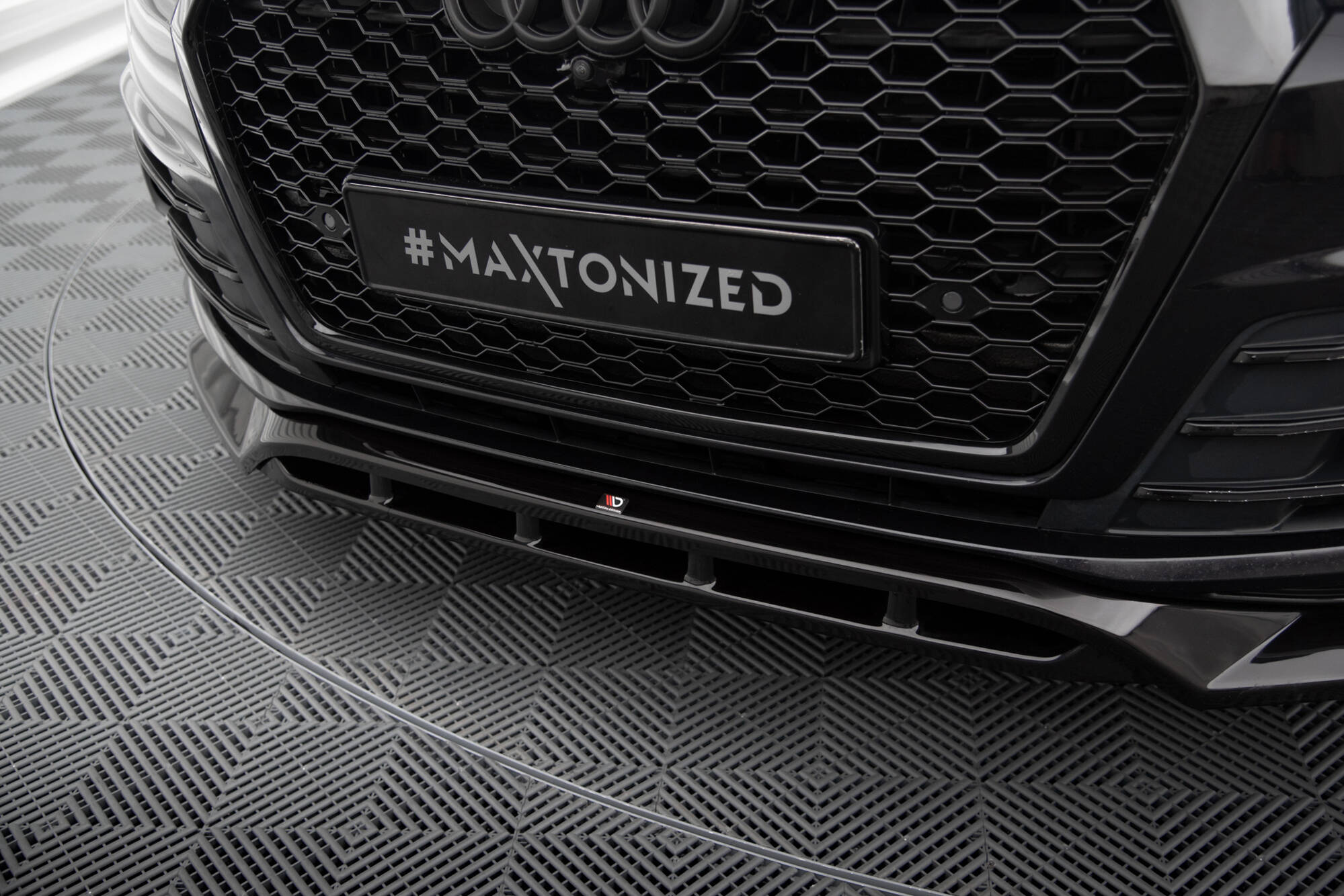 Front Splitter V.2 Audi SQ7 / Q7 S-Line Mk2 - 4