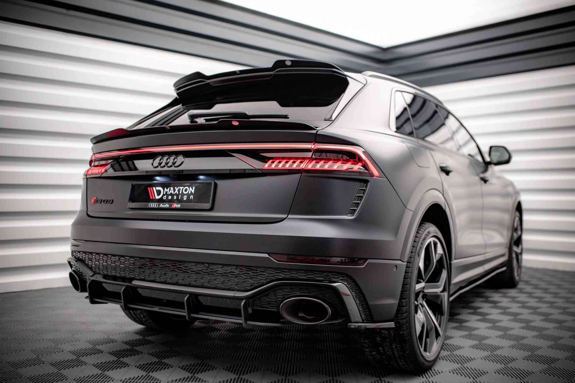 Rear Side Splitters Audi RSQ8 Mk1 - 2