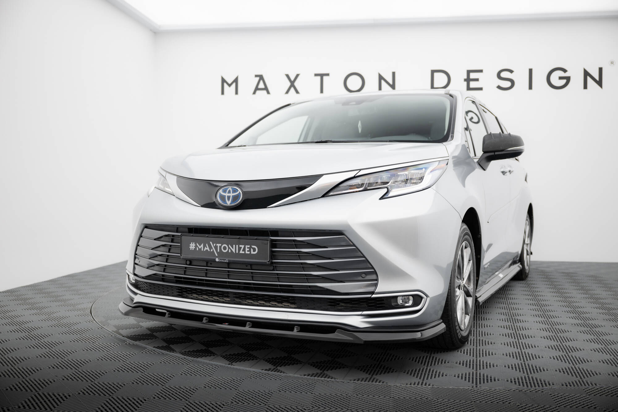 Front Splitter Toyota Sienna Mk4 - 2