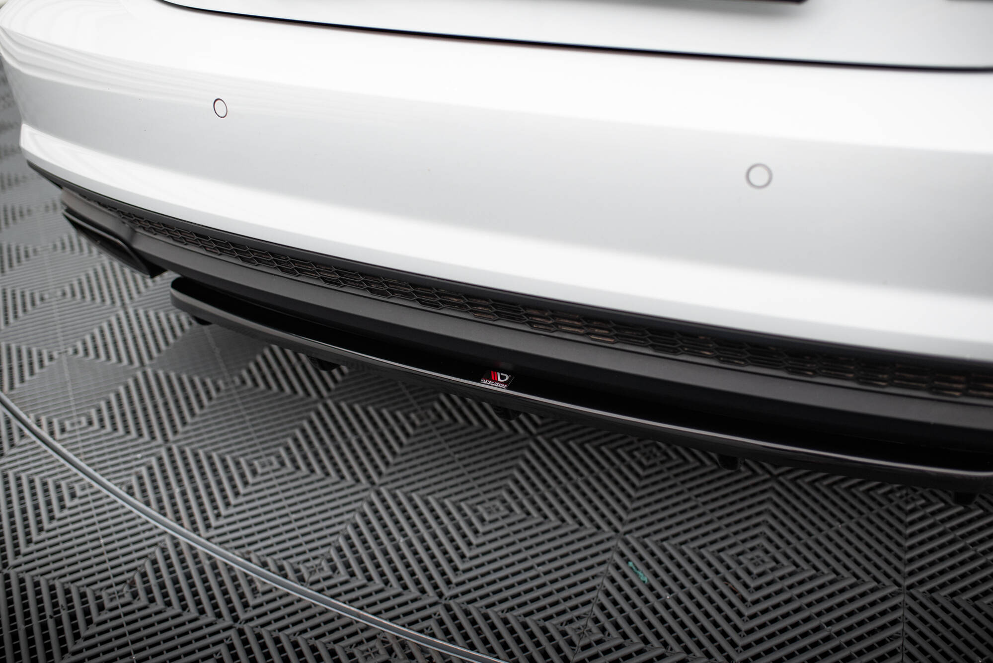 Central Rear Splitter (Vertical Bars) Audi A7 S-Line Facelift - 3