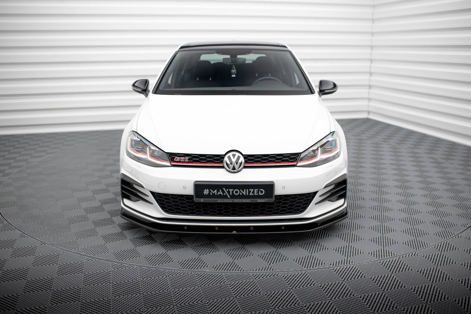 Front Splitter V.1 VW Golf 7 GTI Facelift - 2