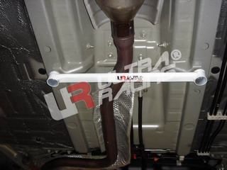 TOYOTA YARIS HB/SEDAN 05+ ULTRARACING 2-POINT MID LOWER BAR
