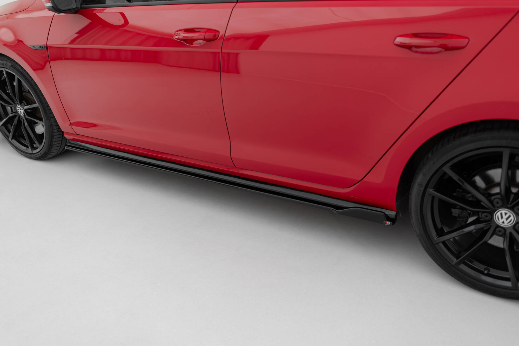 Side Skirts Diffusers V.1 VW Golf 7 R / R-Line Facelift - 4