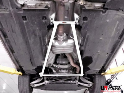 AUDI A4 B8 08+ /A5 2.0T ULTRARACING 4-PUNKTS MITT NEDRE STAG