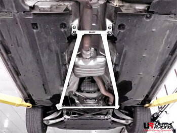 AUDI A4 B8 08+ /A5 2.0T ULTRARACING 4-PUNKTS MITT NEDRE STAG