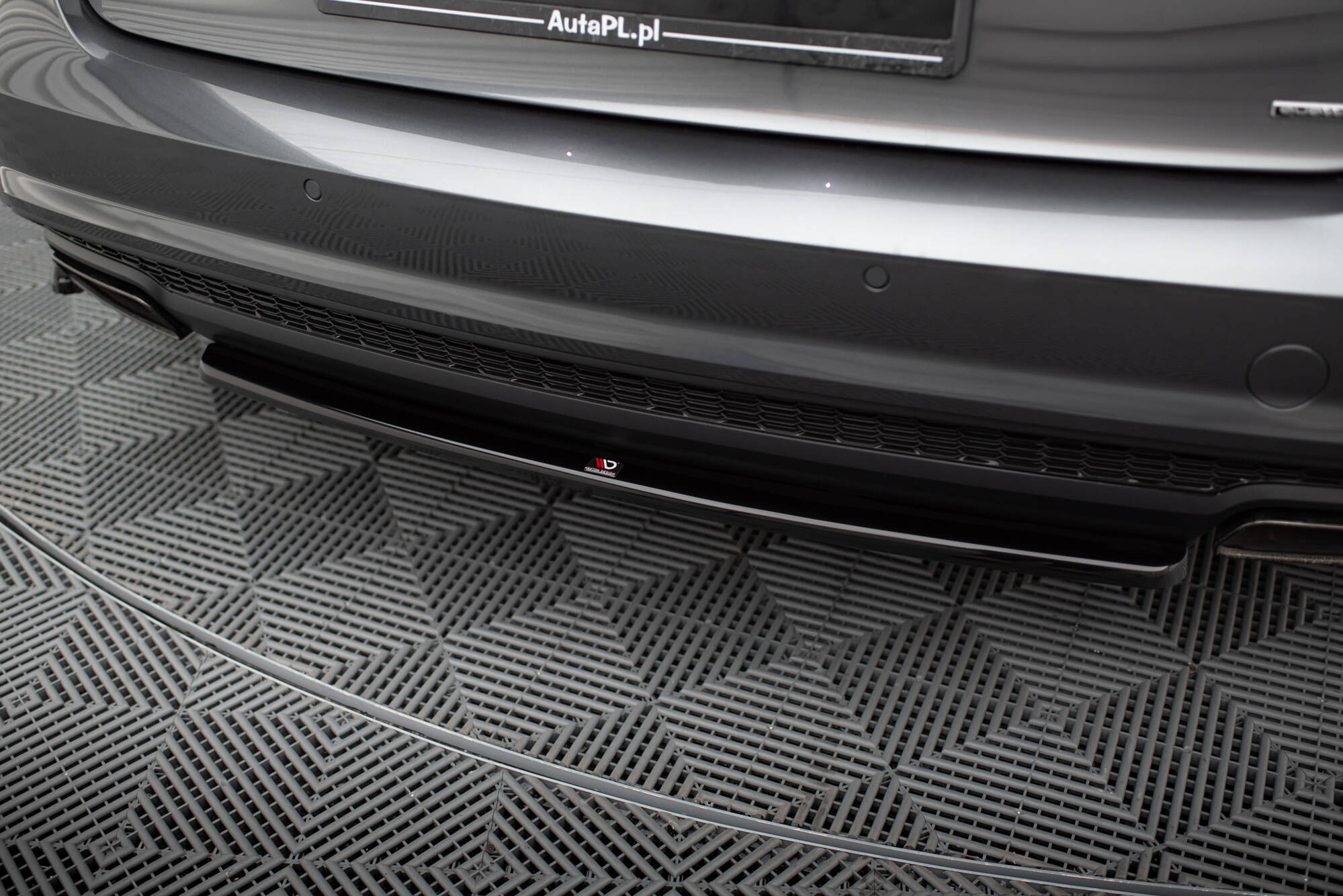 Central Rear Splitter Audi A6 S-Line C7 FL - 3