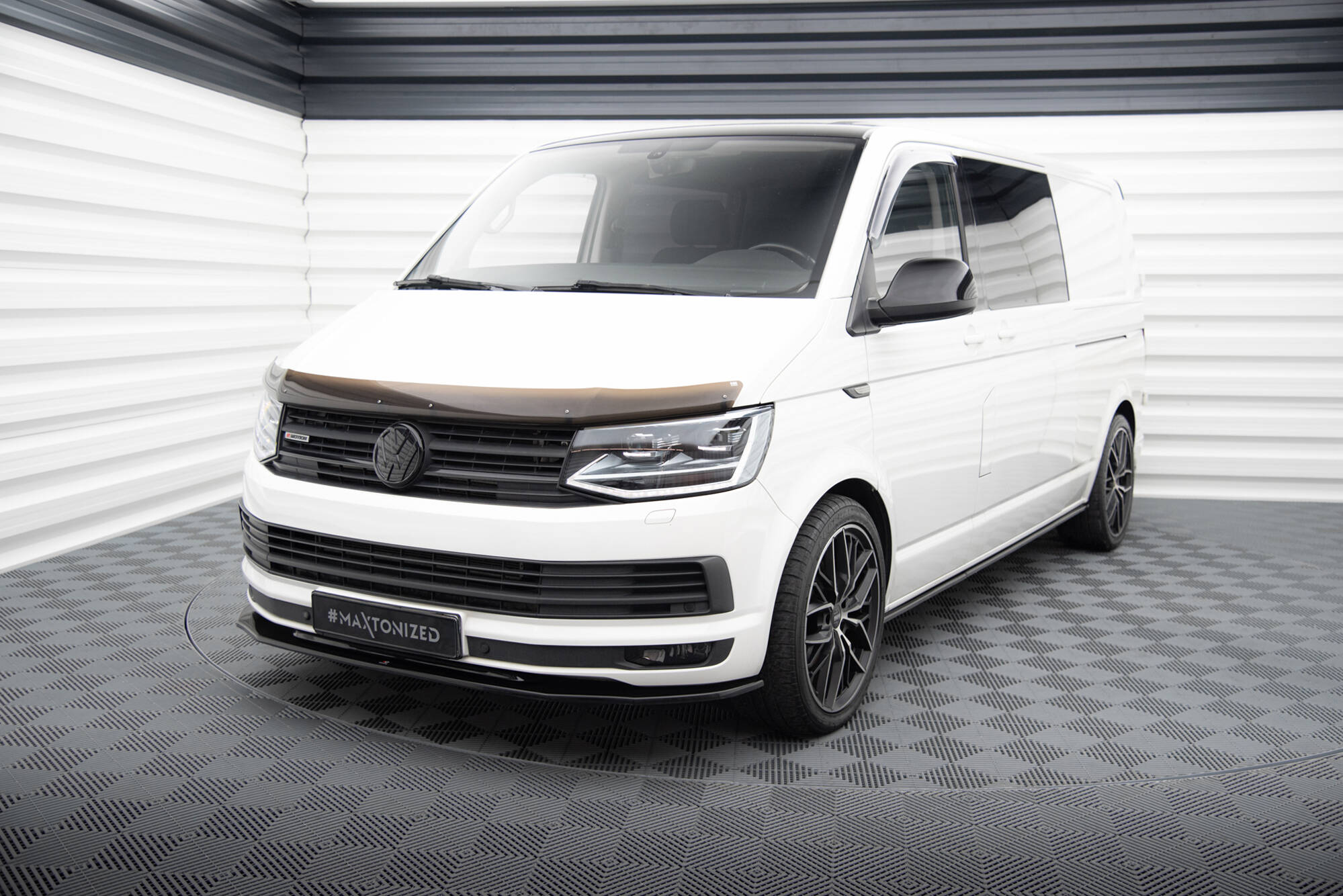 Front Splitter V.2 VW T6 (2015-2019) - 3