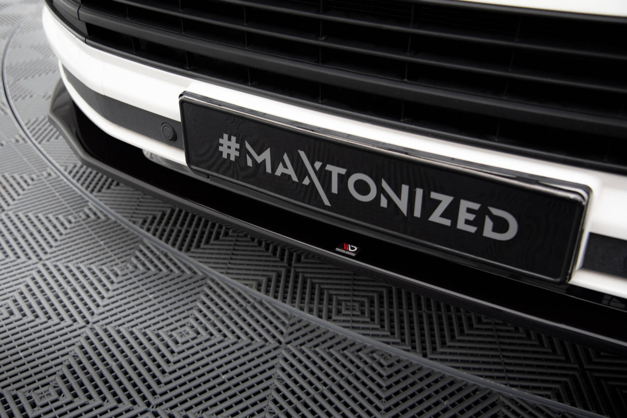 Front Splitter V.2 VW T6 (2015-2019) - 4
