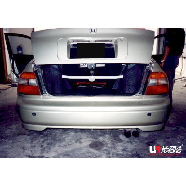 HONDA ACCORD 94-97 2D ULTRARACING BAKRE FJÄDERBENSSTAG ADJUS.