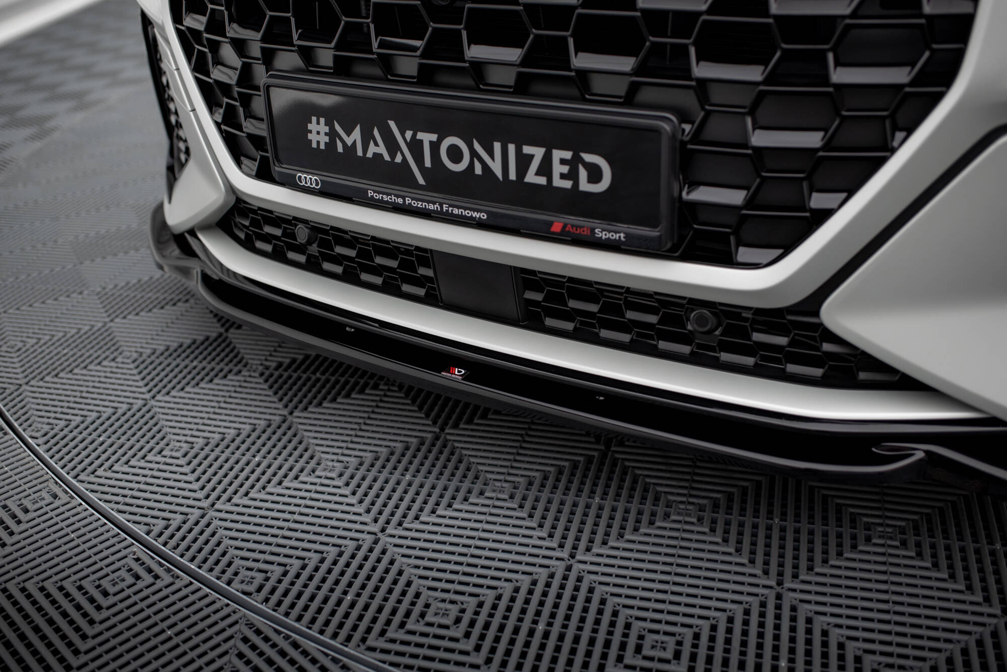 Front Splitter V.1 Audi RSQ3 F3 - 4