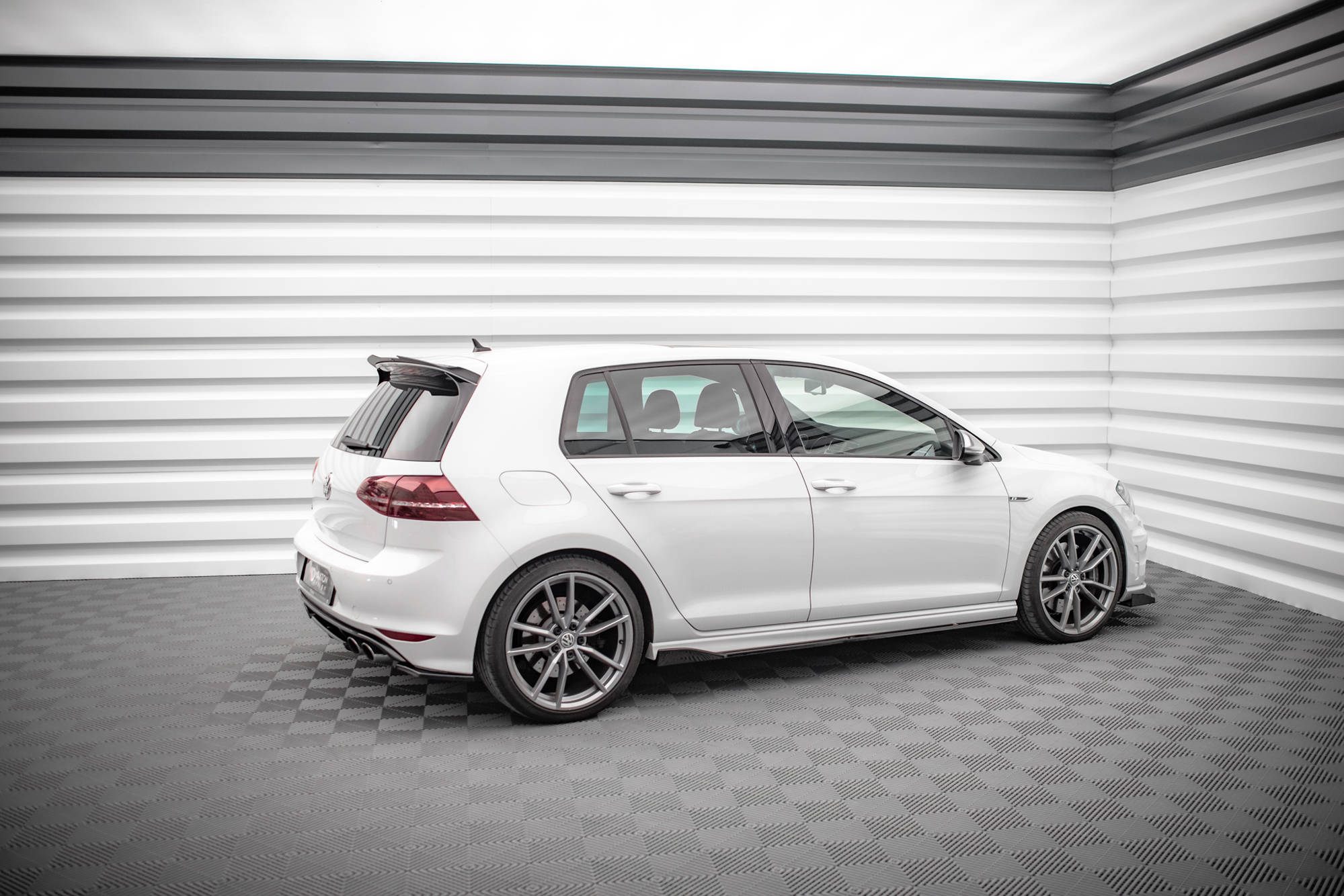 Side Skirts Diffusers V.2 VW Golf R / R-Line Mk7 - 2