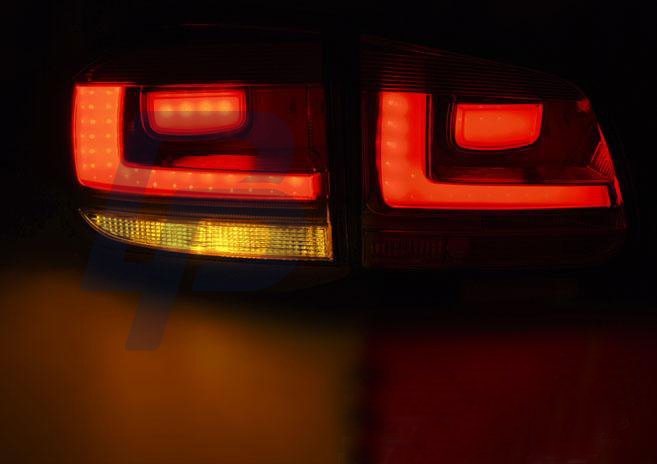 VW TIGUAN 07-07.11 SMOKE LED TAILLIGHTS BAR - 4