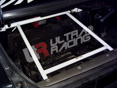 NISSAN CEFIRO 88-94 A31 ULTRARACING 4-POINT REAR TRUNK BRACE