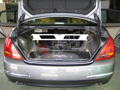 NISSAN TEANA 03-08 J31 ULTRARACING REAR UPPER STRUTBAR