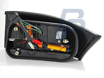 AUDI TT 8N 99-06 RED WHITE LED TAILLIGHTS