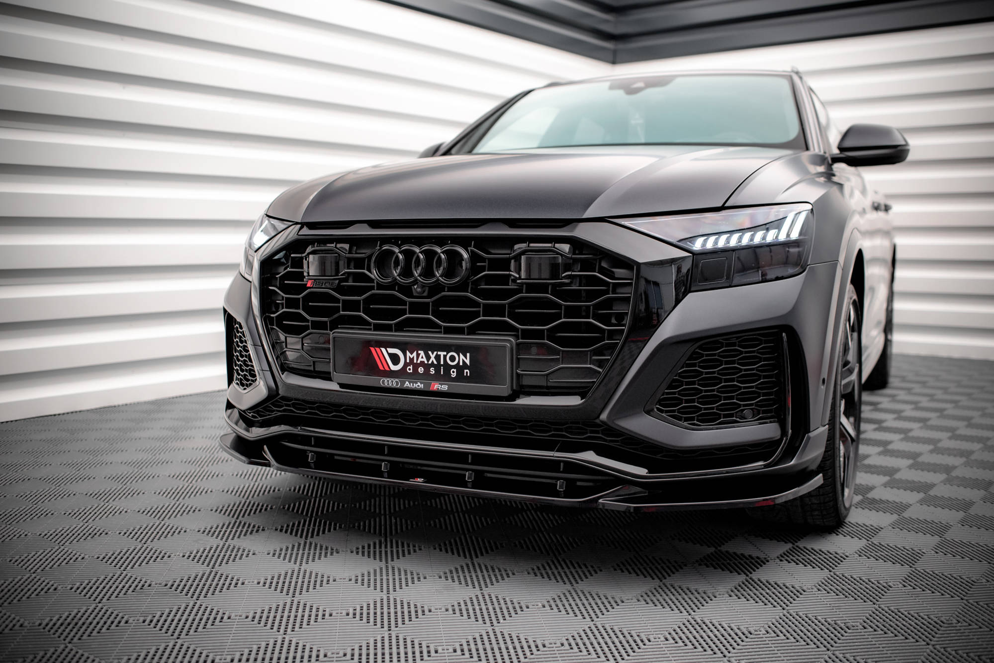Front Splitter V.2 Audi RSQ8 Mk1 - 3