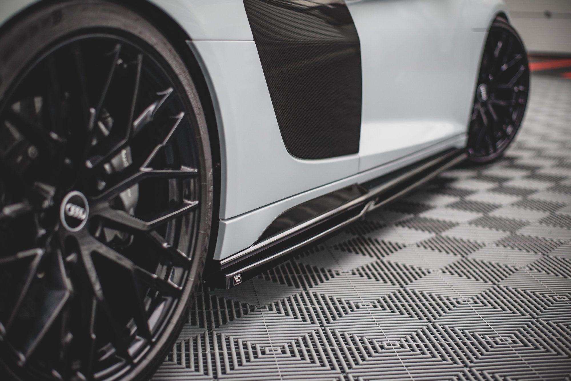 Side Skirts Diffusers V.1 Audi R8 Mk2 Facelift - 4